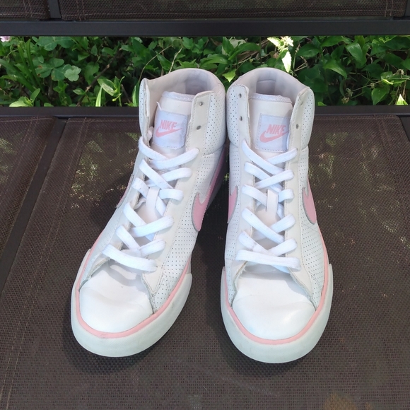 Nike Shoes | Nike High Top White Sneakers Pink Swoosh | Poshmark